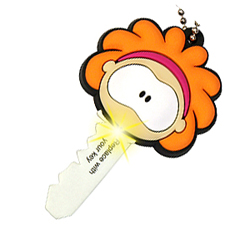 Девочка - брелок-футляр с подсветкой для ключа